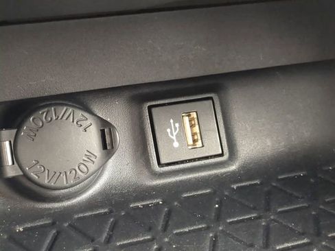 Certified 2025 Toyota RAV4 LE image 21