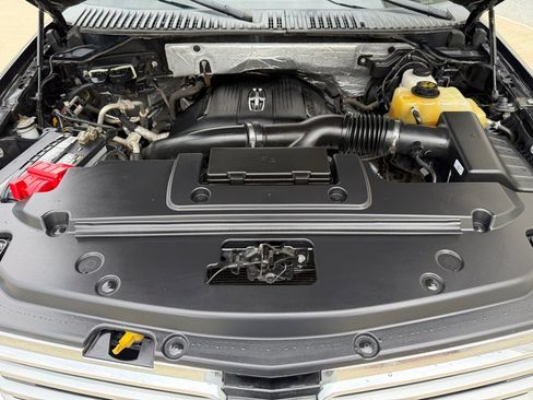 Used 2015 Lincoln Navigator 4WD image 31