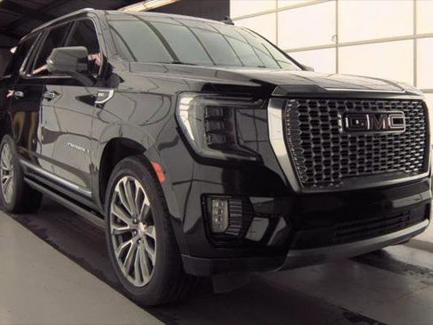 Used 2021 GMC Yukon Denali w/ Denali Premium Package RWD image 6