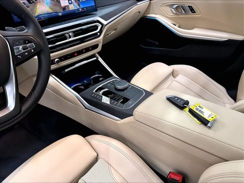 Used 2023 BMW 330i Sedan w/ Parking Assistance Package RWD image 19