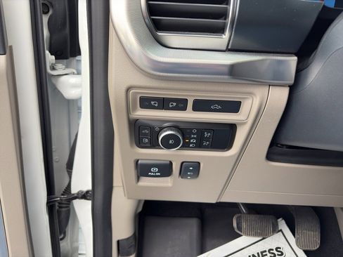 Used 2024 Ford F150 Platinum w/ Equipment Group 703A Plus image 13