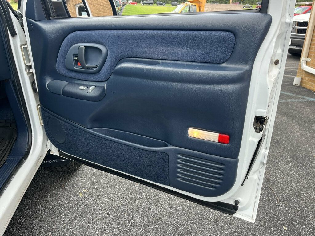 Used 1996 Chevrolet Tahoe 4WD 2-Door image 66