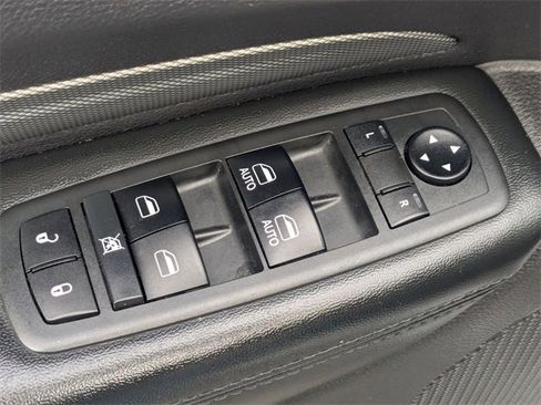 Used 2018 Dodge Durango GT image 11