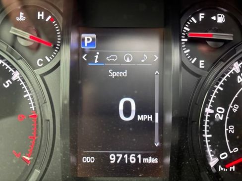 Used 2020 Toyota 4Runner SR5 Premium w/ Moonroof Package AWD/4WD image 11