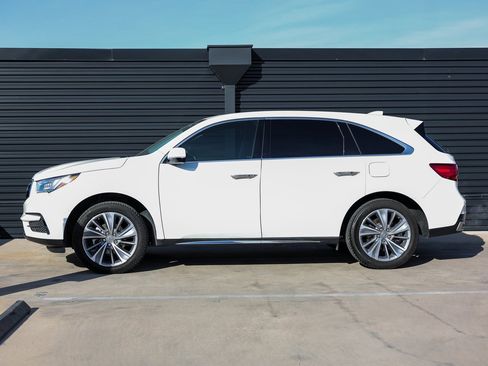 Used 2017 Acura MDX FWD w/ Technology Package image 2