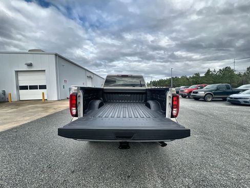 New 2026 GMC Sierra 2500 SLE w/ SLE Value Package; image 25
