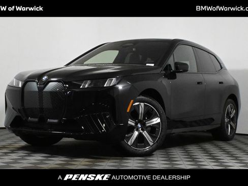 Used 2026 BMW iX xDrive45 w/ Premium Package image 1