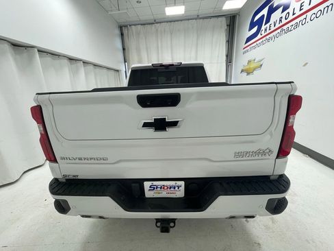 Used 2022 Chevrolet Silverado 1500 High Country w/ High Country Premium Package AWD/4WD image 5