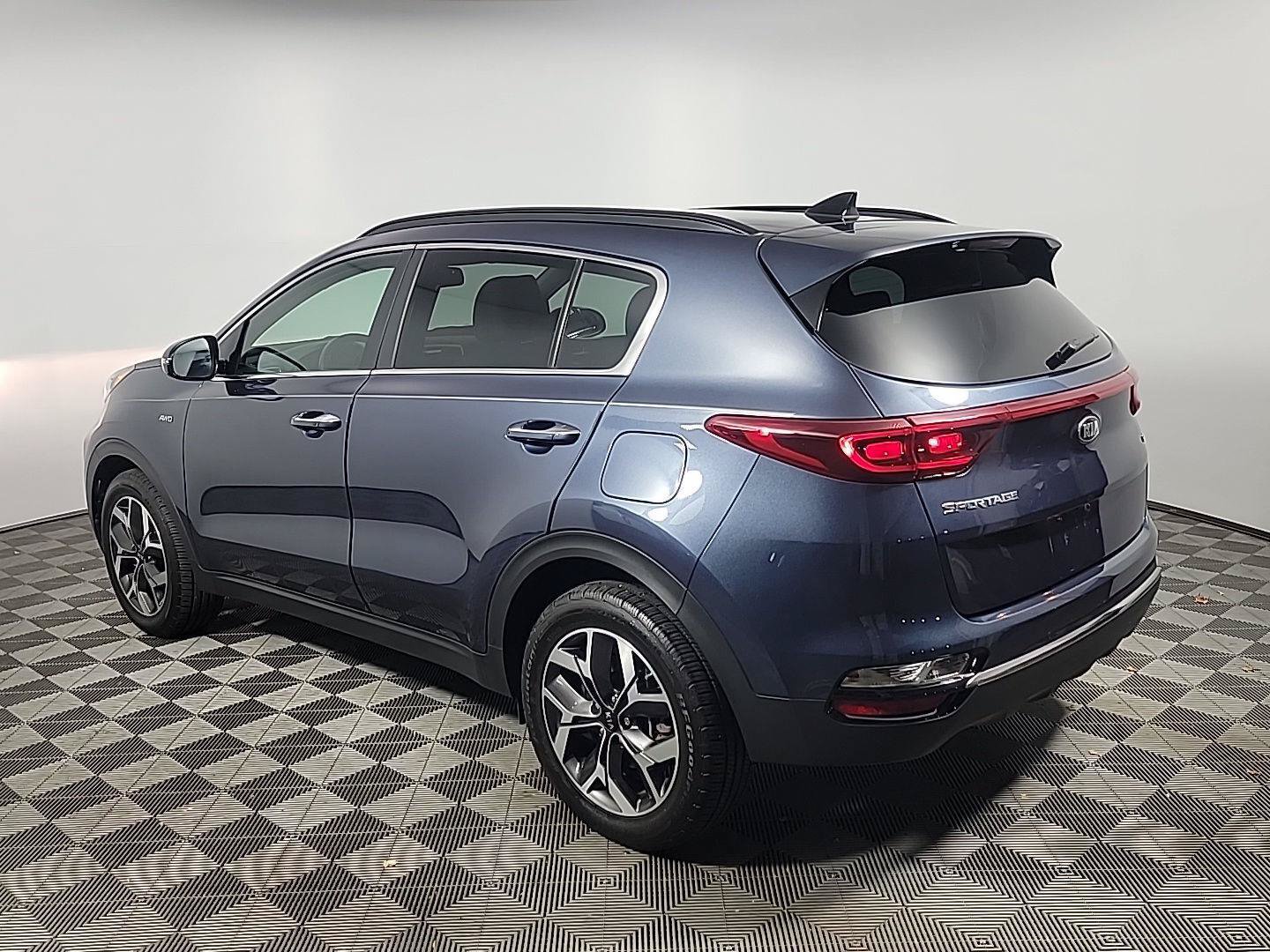 Used 2020 Kia Sportage EX w/ Option Group 15 AWD/4WD image 10