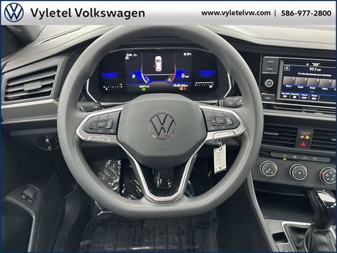 Used 2022 Volkswagen Jetta Sport image 12