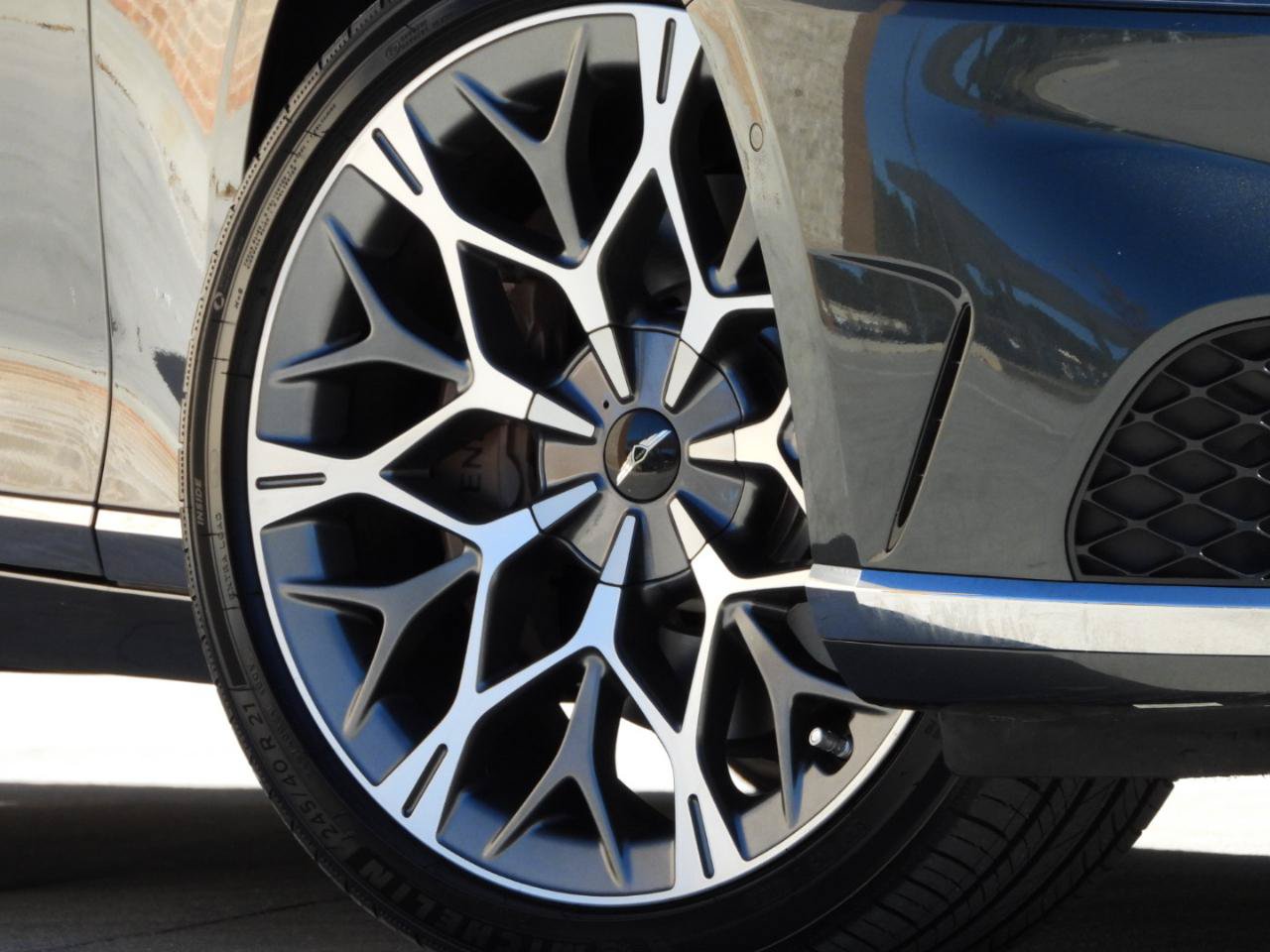 Used 2023 Genesis G90 3.5T AWD/4WD image 28
