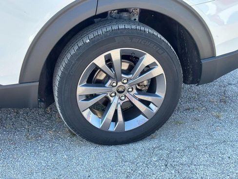 Used 2023 Ford Explorer XLT w/ Equipment Group 202A AWD/4WD image 12