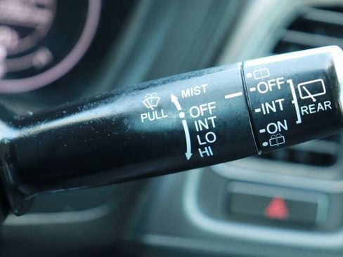 Used 2016 Honda HR-V LX image 23