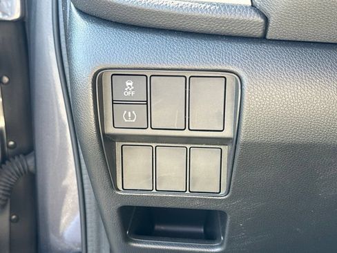 Used 2017 Honda CR-V LX image 17