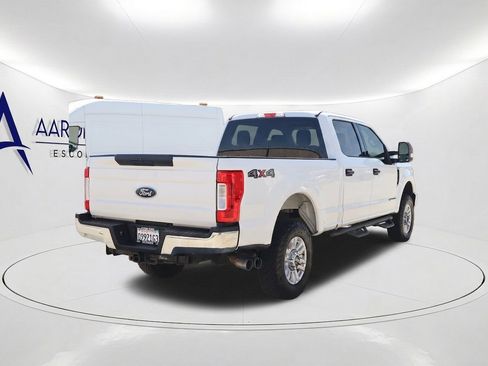 Used 2019 Ford F250 XLT w/ Snow Plow Prep Package AWD/4WD image 4
