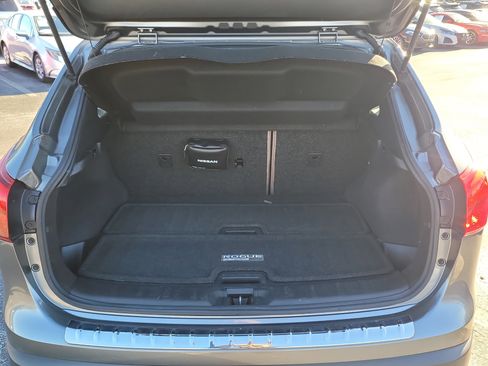 Used 2018 Nissan Rogue Sport SV image 11