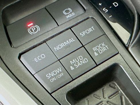 Used 2024 Toyota RAV4 LE image 24