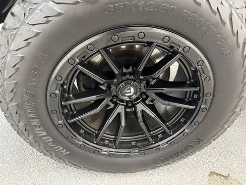 Used 2019 RAM 1500 Sport w/ Level 2 Equipment Group AWD/4WD image 17