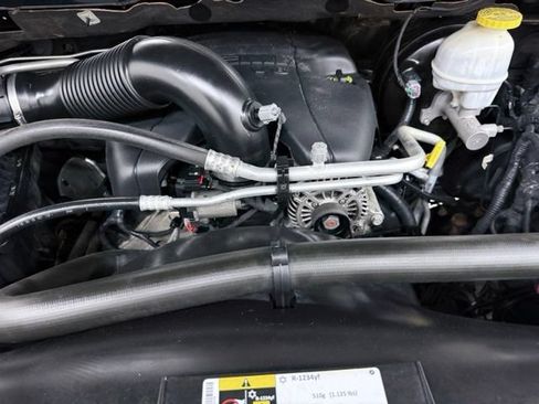 Used 2019 RAM 1500 Express AWD/4WD image 14