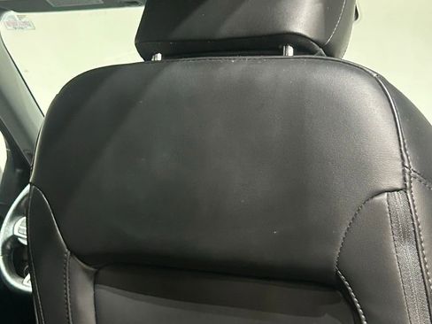 Used 2022 Ford Explorer XLT w/ Equipment Group 202A AWD/4WD image 75