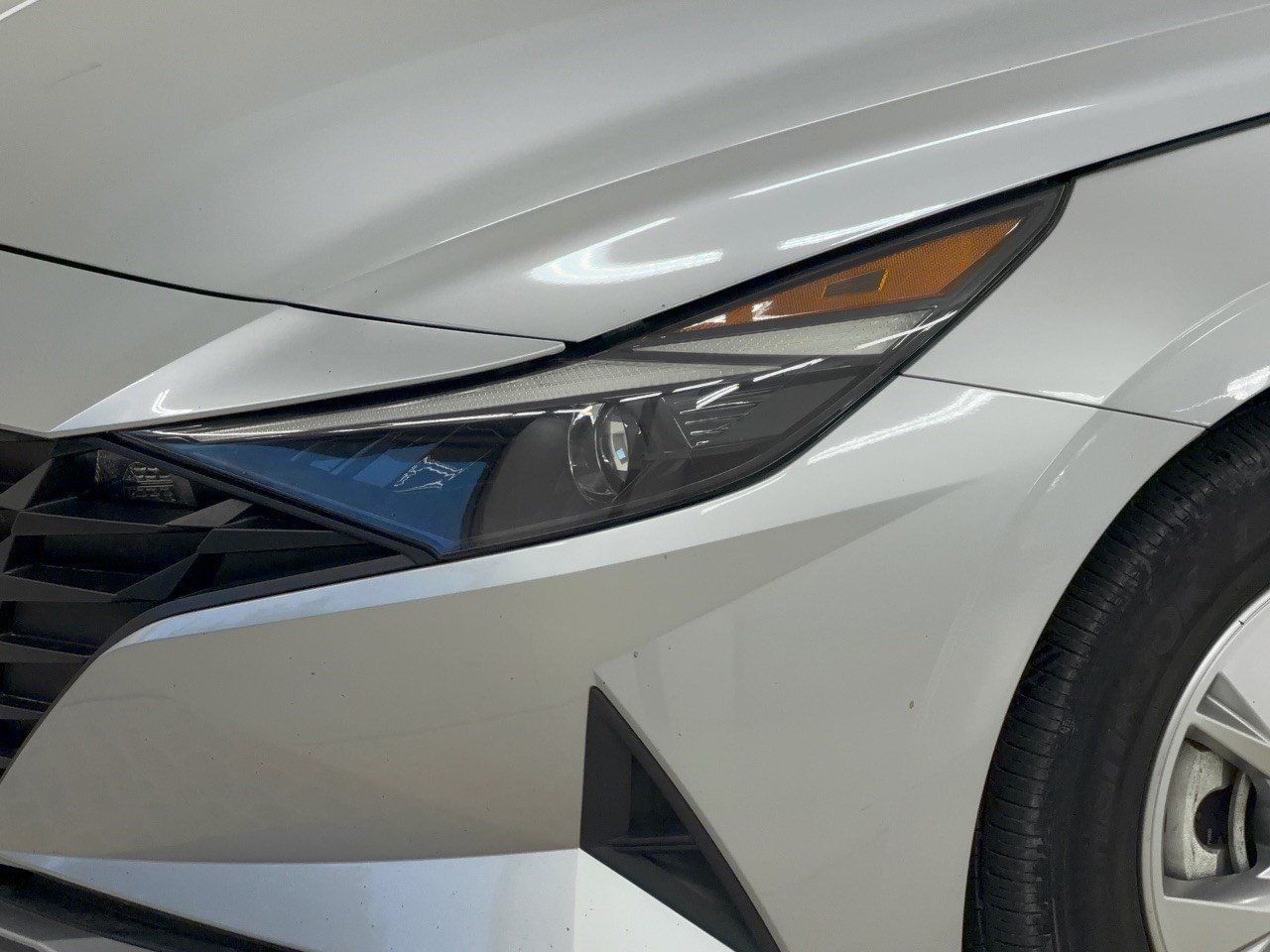 Used 2021 Hyundai Elantra SE FWD image 9