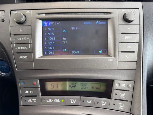 Used 2012 Toyota Prius Two image 20