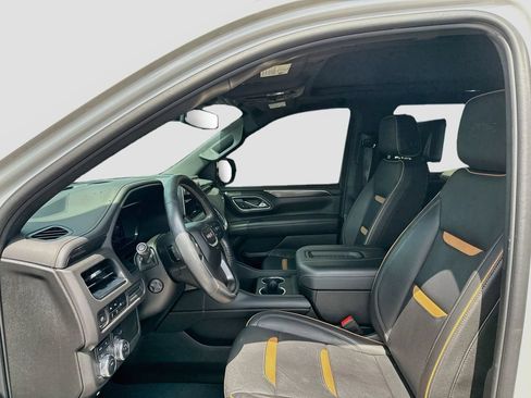 Used 2023 GMC Yukon XL AT4 AWD/4WD image 11
