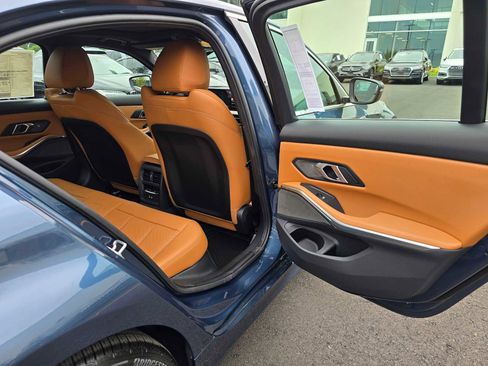 Used 2025 BMW 330i xDrive 330i xDrive w/ Premium Package image 13