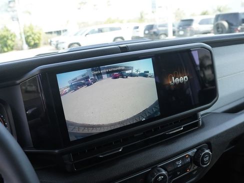 Certified 2025 Jeep Wrangler Unlimited Sport AWD/4WD image 14