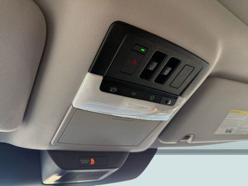 New 2026 Nissan Pathfinder Platinum image 17