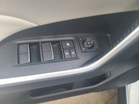 Used 2023 Toyota RAV4 XLE image 18