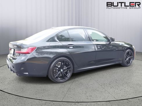 Used 2023 BMW 330i xDrive Sedan w/ M Sport Package AWD/4WD image 6