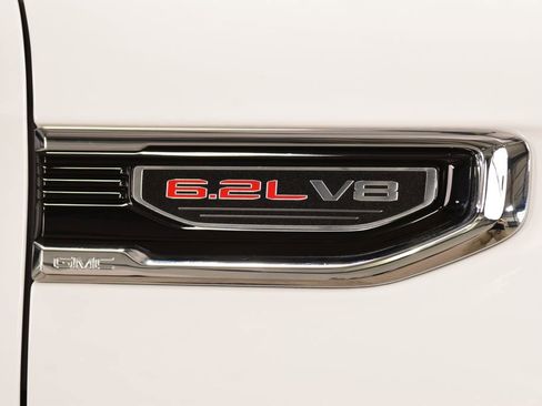 Used 2023 GMC Sierra 1500 Denali w/ Technology Package AWD/4WD image 16