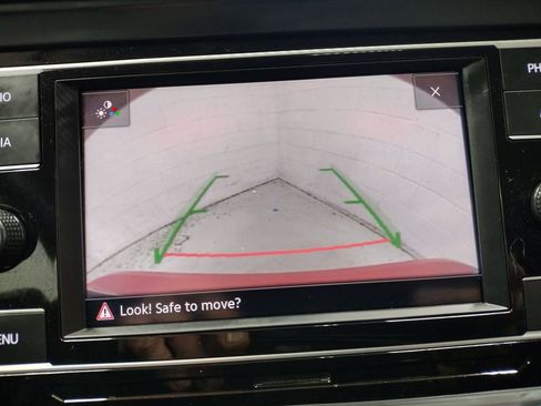 Used 2021 Volkswagen Jetta S image 9