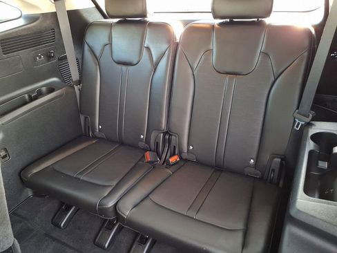 Certified 2025 Kia Sorento S image 22