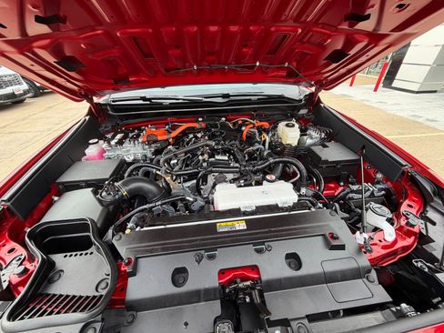 Used 2025 Toyota Tacoma TRD Off-Road image 37