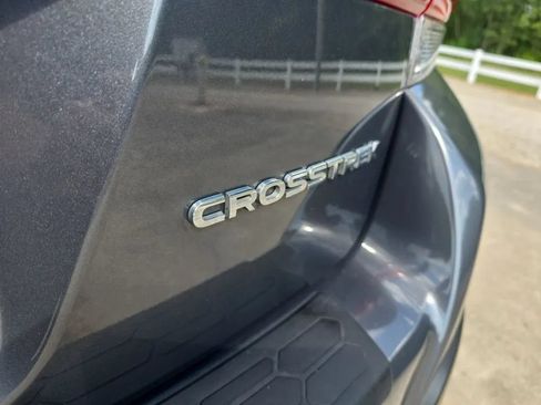 Used 2021 Subaru Crosstrek 2.0i Premium w/ Moonroof Package AWD/4WD image 11