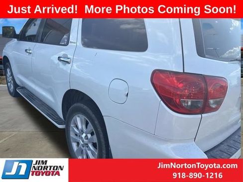 Used 2015 Toyota Sequoia Platinum AWD/4WD image 6