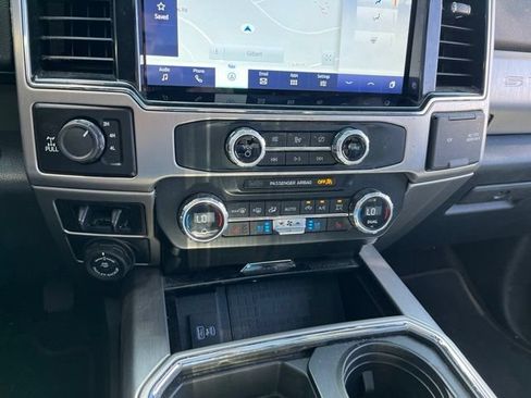 Used 2022 Ford F350 Platinum AWD/4WD image 23