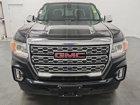 Used 2022 GMC Canyon Denali w/ Denali Black Edition Package AWD/4WD image 4