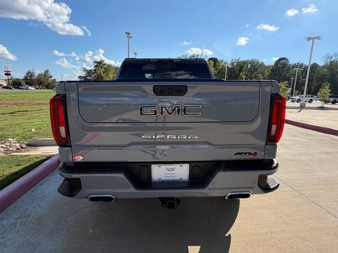 Used 2024 GMC Sierra 1500 AT4 w/ Technology Package AWD/4WD image 6