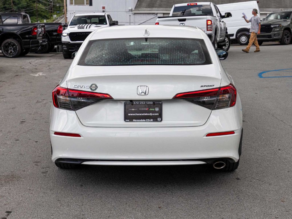 Used 2023 Honda Civic Sport image 5