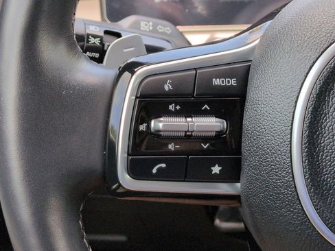 Certified 2025 Kia Sorento SX Prestige AWD/4WD image 31