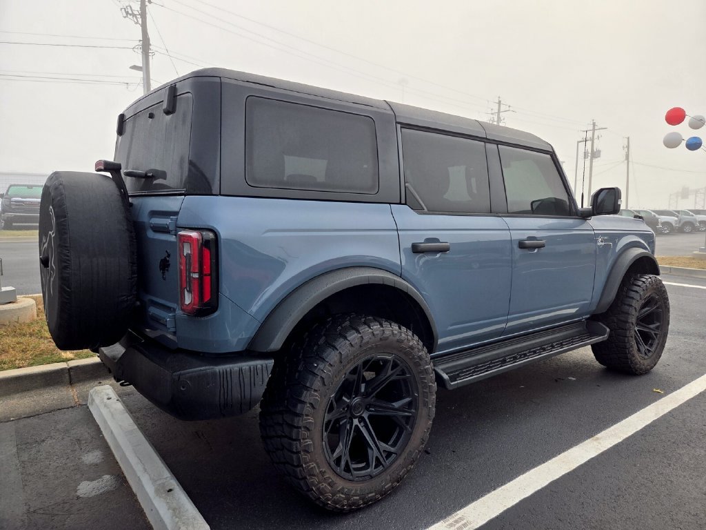 Used 2025 Ford Bronco Outer Banks AWD/4WD image 5