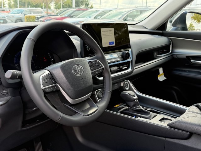 New 2026 Toyota Grand Highlander AWD image 9