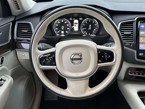 Used 2019 Volvo XC90 T6 Momentum w/ Advanced Package image 16