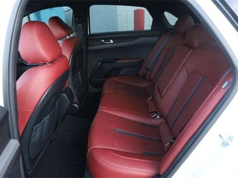 Used 2023 Kia K5 GT-Line image 10