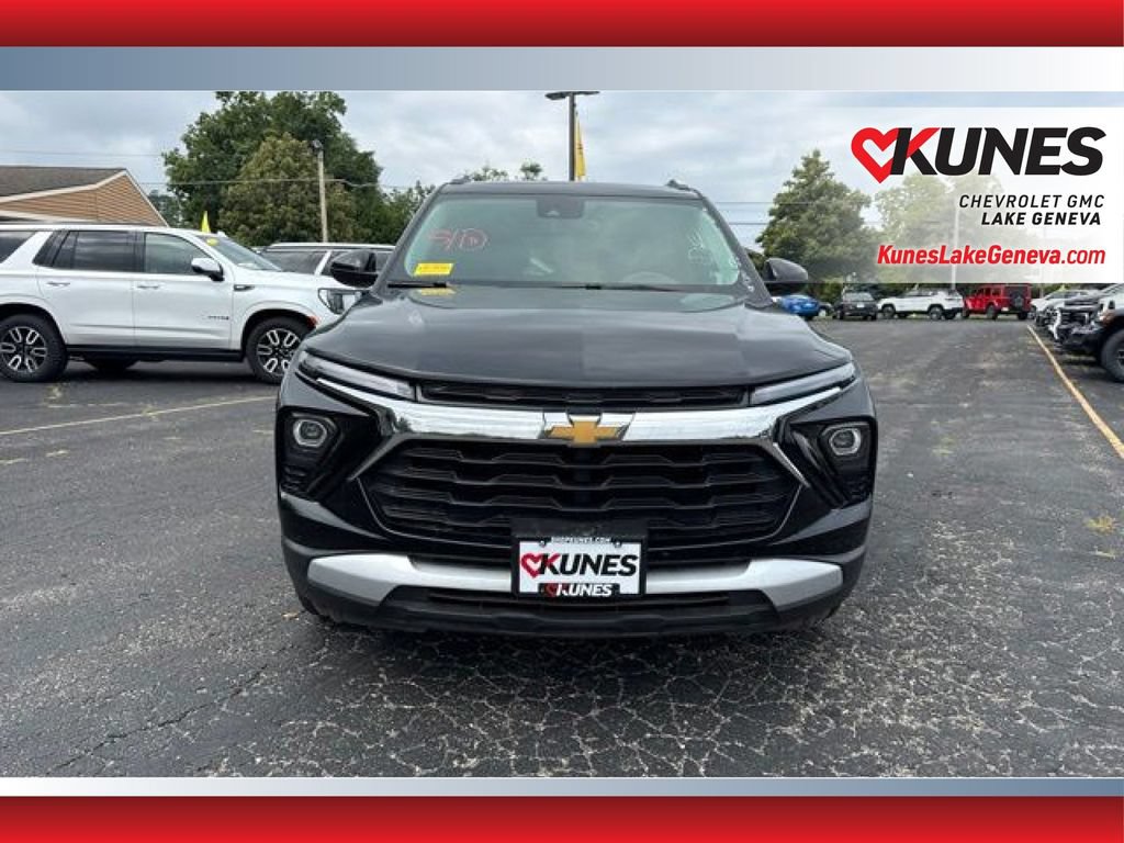 Used 2025 Chevrolet TrailBlazer LT AWD/4WD image 12
