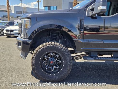 Used 2019 Ford F250 Lariat w/ Lariat Ultimate Package AWD/4WD image 9