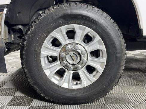 Used 2021 Ford F350 XLT w/ XLT Value Package image 12